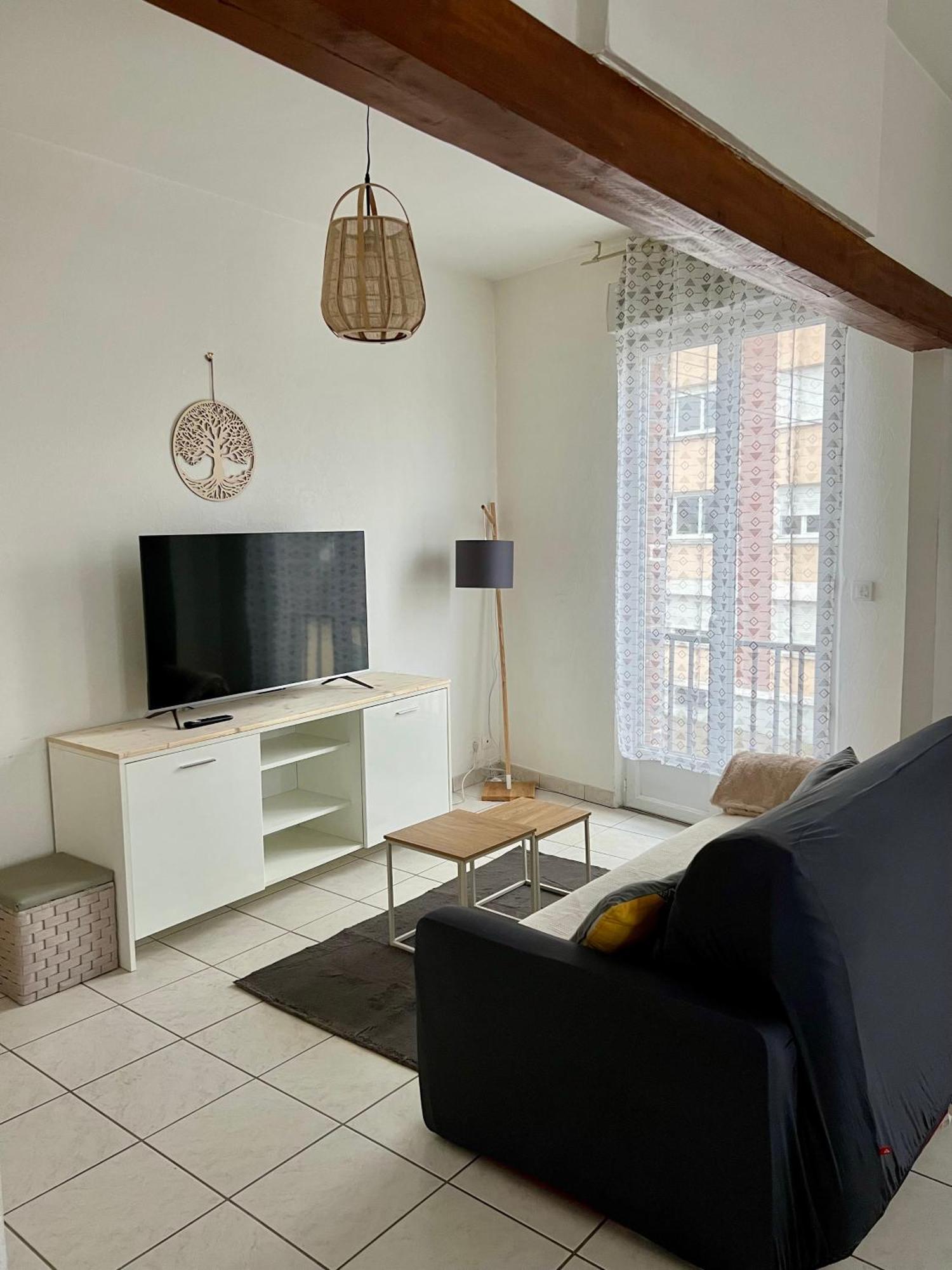 Apartmán Good Loc Sens Exteriér fotografie